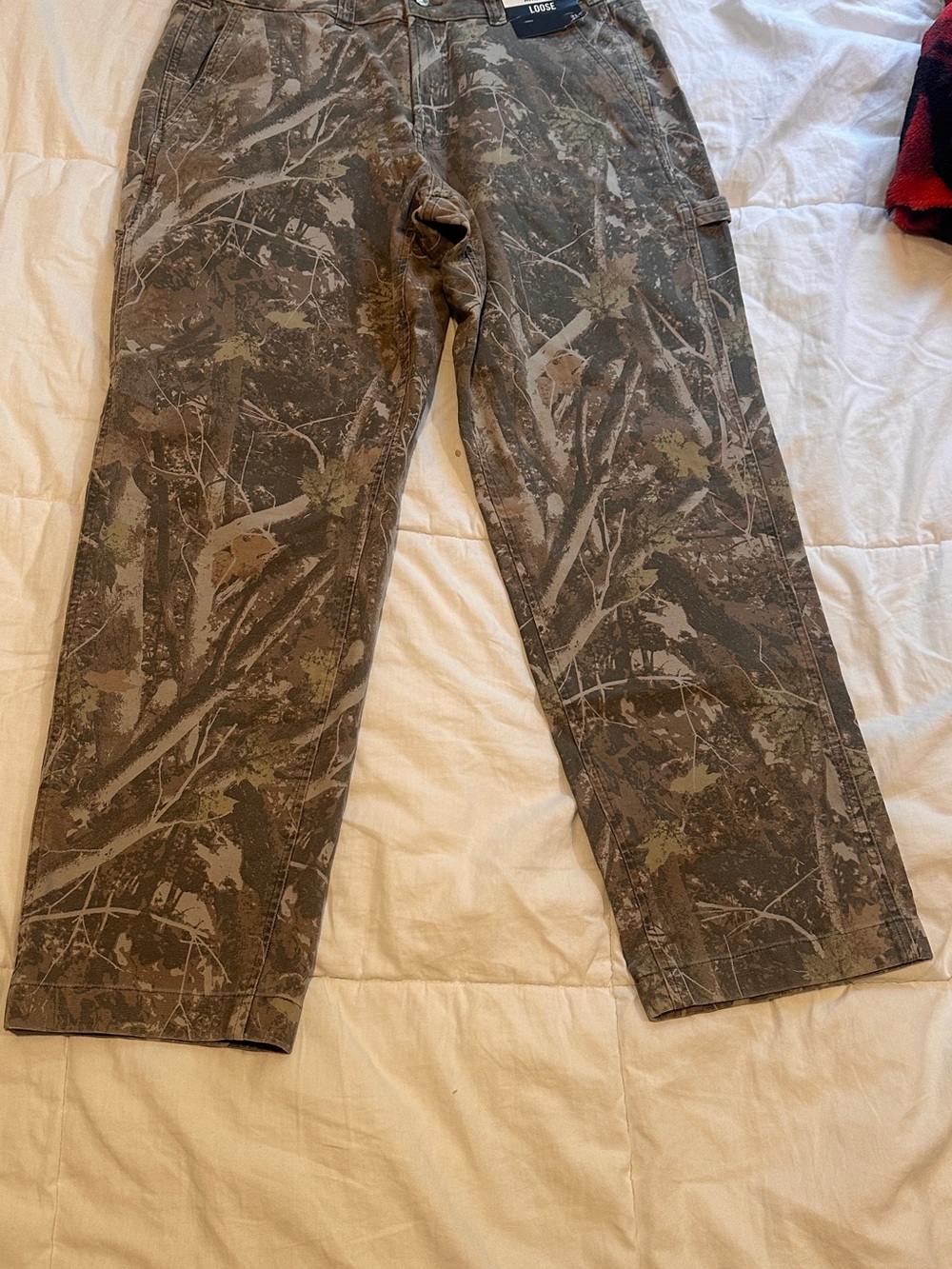 Abercrombie & Fitch Men’s Camo Cargo Pants - Brown/Olive
